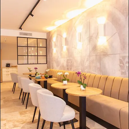 Hotel Botanica 3*